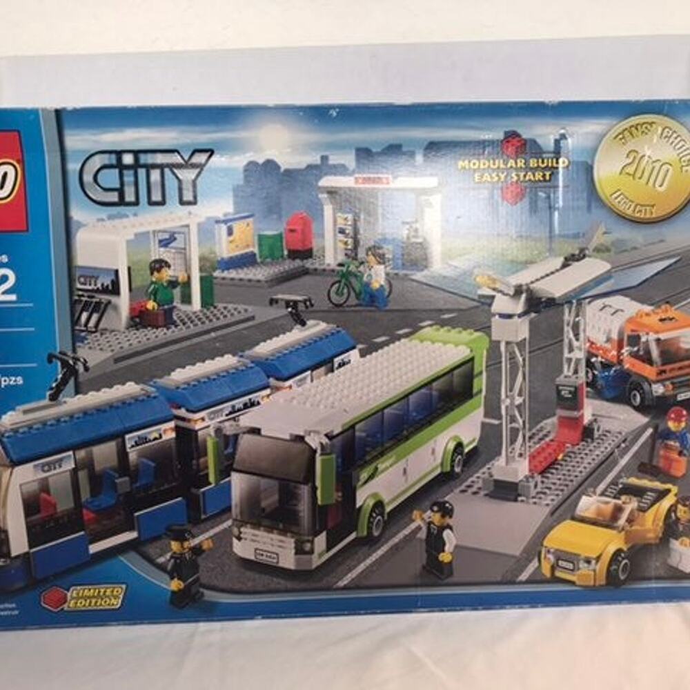LEGO CITY 8404 Public Transport Station From 2010 Retired Vintage New Open Box